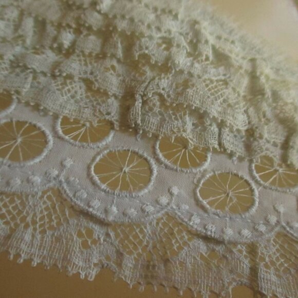 Antique Vintage Lace Detachable Collar Intricate Circular Floral Pattern NOS - Picture 2 of 6